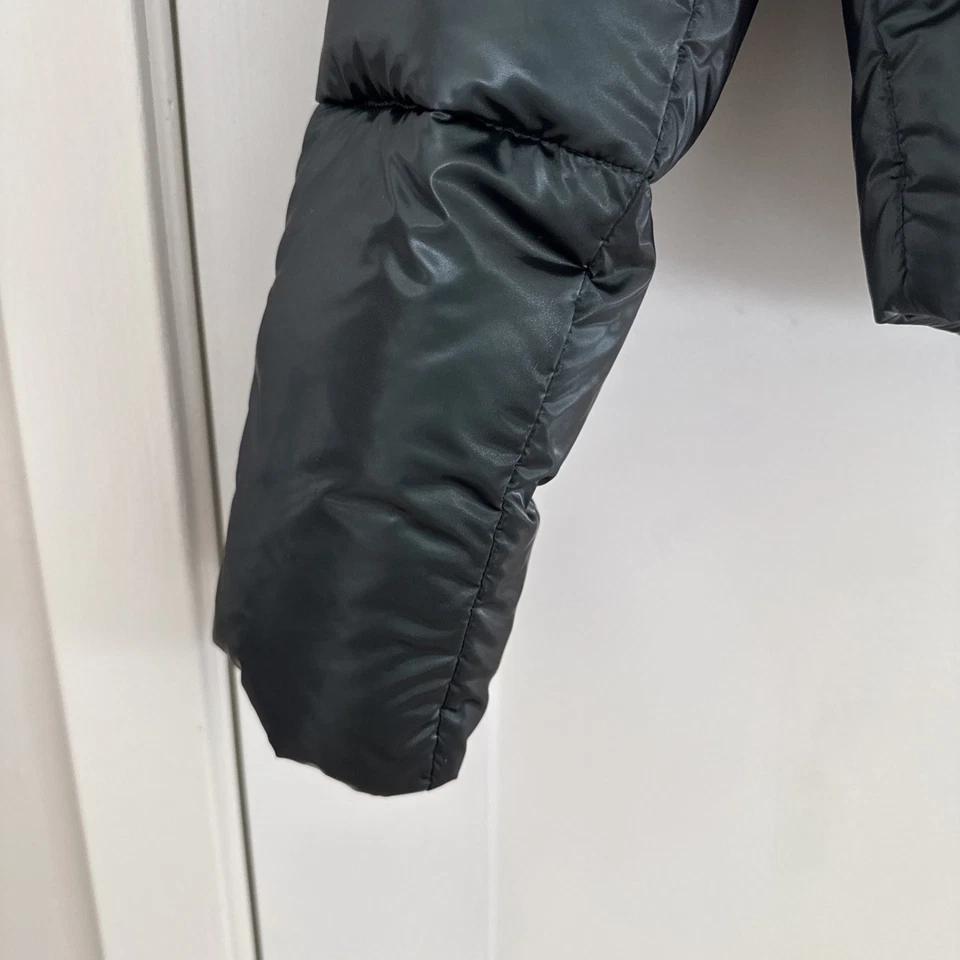 Abrigo acolchado Alo Yoga talla pequeña nuevo sin etiquetas Foto 3 de 4