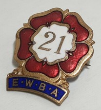 EWBA 21 ENGLISH WOMENS BOWLING ASSOCIATION PIN BADGE LAPEL BROOCH BOWLS CLUB