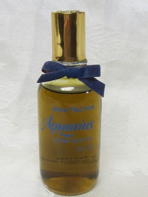 RARE Vintage 1970's Max Factor Aquarius Creme Bath Oil 3oz (RETIRED)