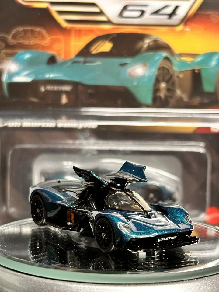 Nuevo sellado Hot Wheels Elite 64 - Aston Martin Valkyrie [Hot Wheels Collectors] Foto 3 de 4