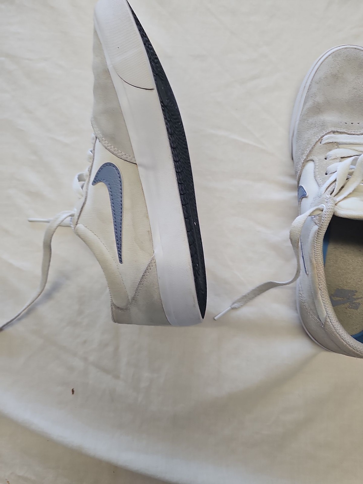 Nike SB Chron 2 Canvas Skate Shoes White Blue Uk7 H596 image 3
