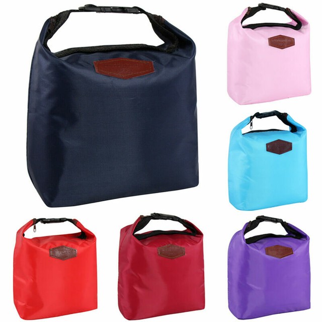 boys pack lunch boxes