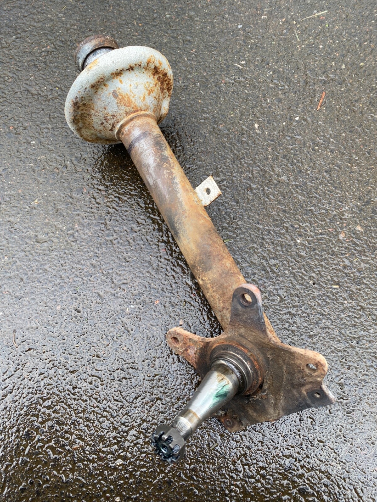 196876 BMW 2002 E10 Front Strut Housing Wheel Spindle eBay