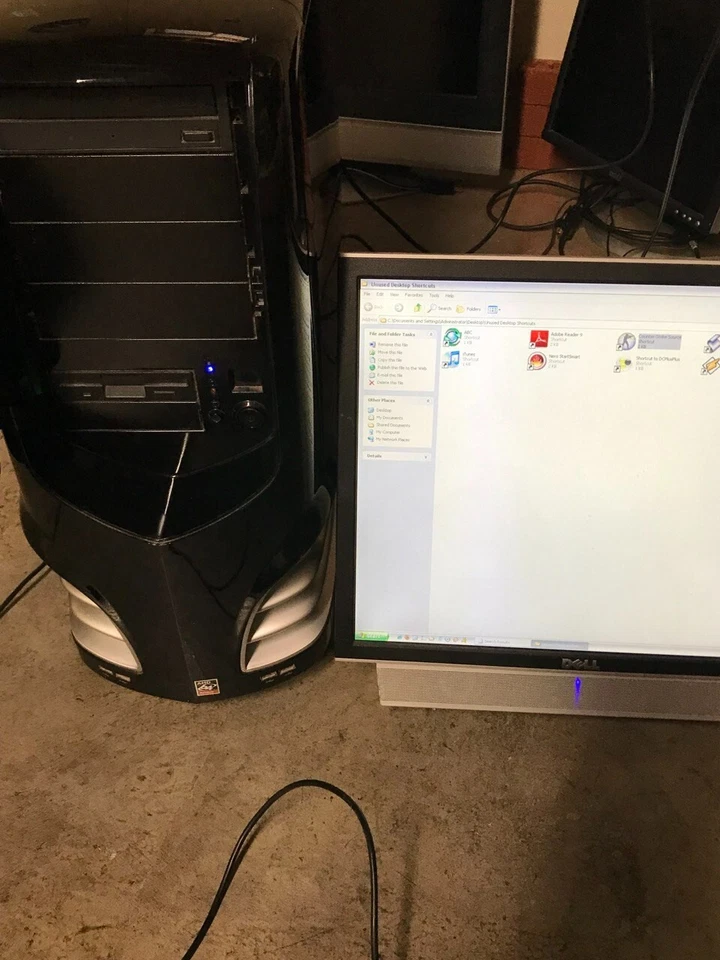 Alienware (Original) - Working (Good Condition - bonus monitor/keyboard) - Image 4 of 4