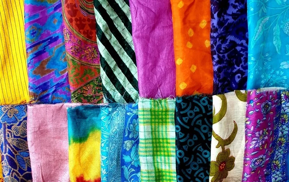 ABB Vintage 30 Pcs Recycled Silk Sari Remnants 8"X8" Fabric Scraps Mixed image 5