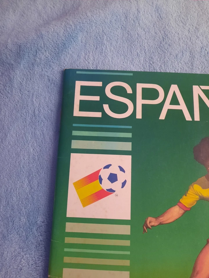 ALBUM PANINI FIGURINE CALCIATORI MONDIALI ESPANA 1982 82 - VUOTO DA EDICOLA MINT - Immagine 3 di 4