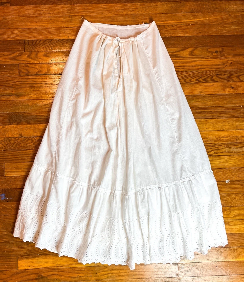 Antigua Enagua Eduardiana Blanca Algodón Festoneada Boho Crochet Maxi Falda Completa Foto 4 de 4