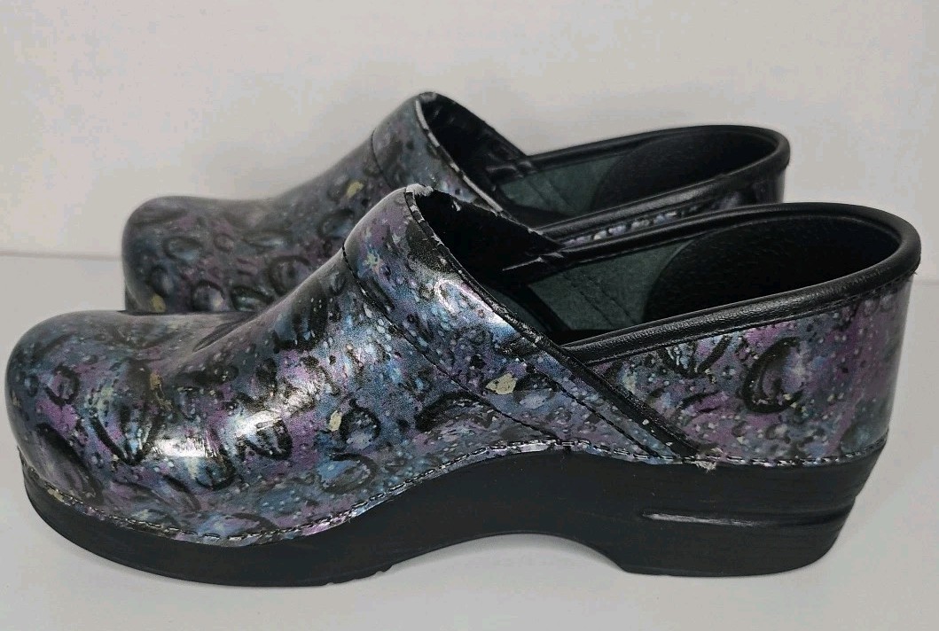 Dansko Pro clogs iridescent bubbles raindrop  EU … - image 11
