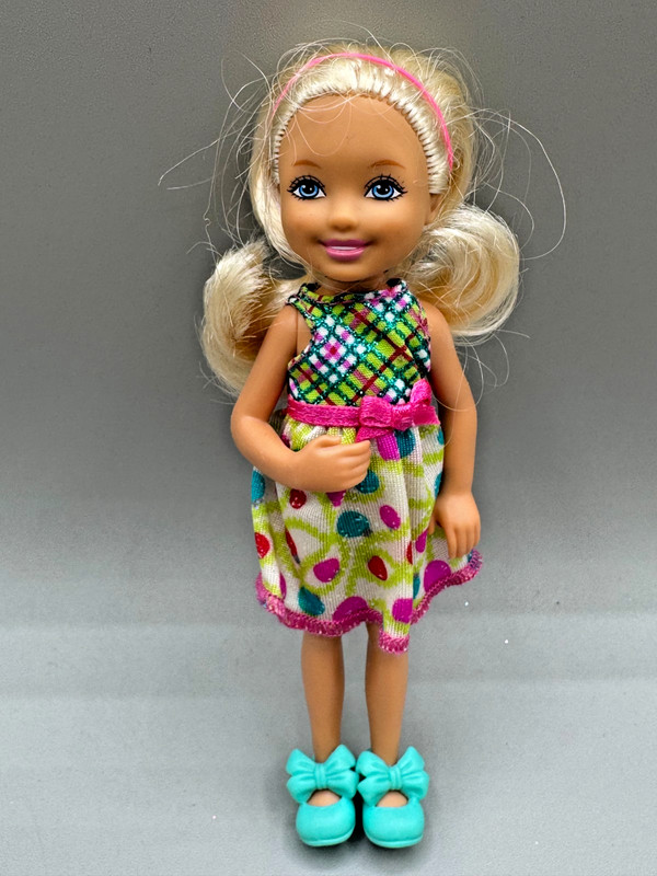 ~DS LOT M DRESSED BARBIE DOLL KELLY CHELSEA IN HAPPY BIRTHDAY DRESS SHOES