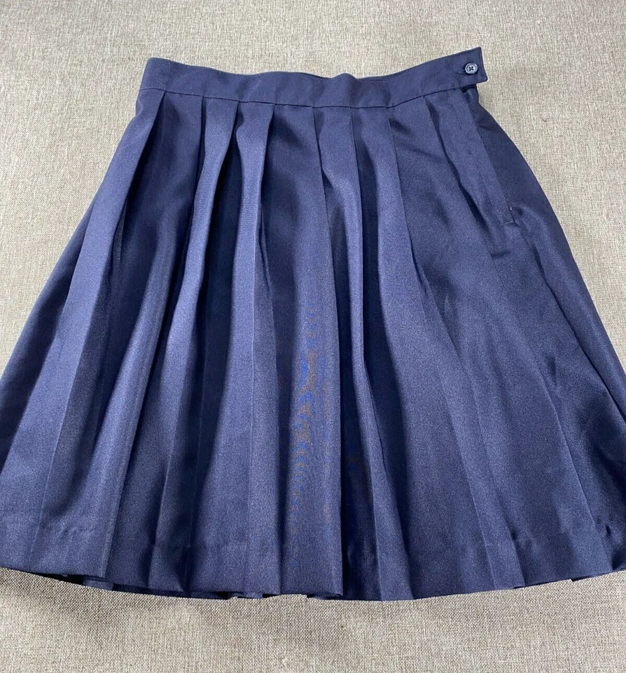 法国烤褶裙女孩 12 蓝色校服 — 第 4/4 张图片