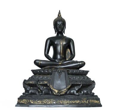 Ende 19. Jahrhundert Buddha Burmese / Thai Bronze mit einem aufgetragenen Lack 47cm hoch