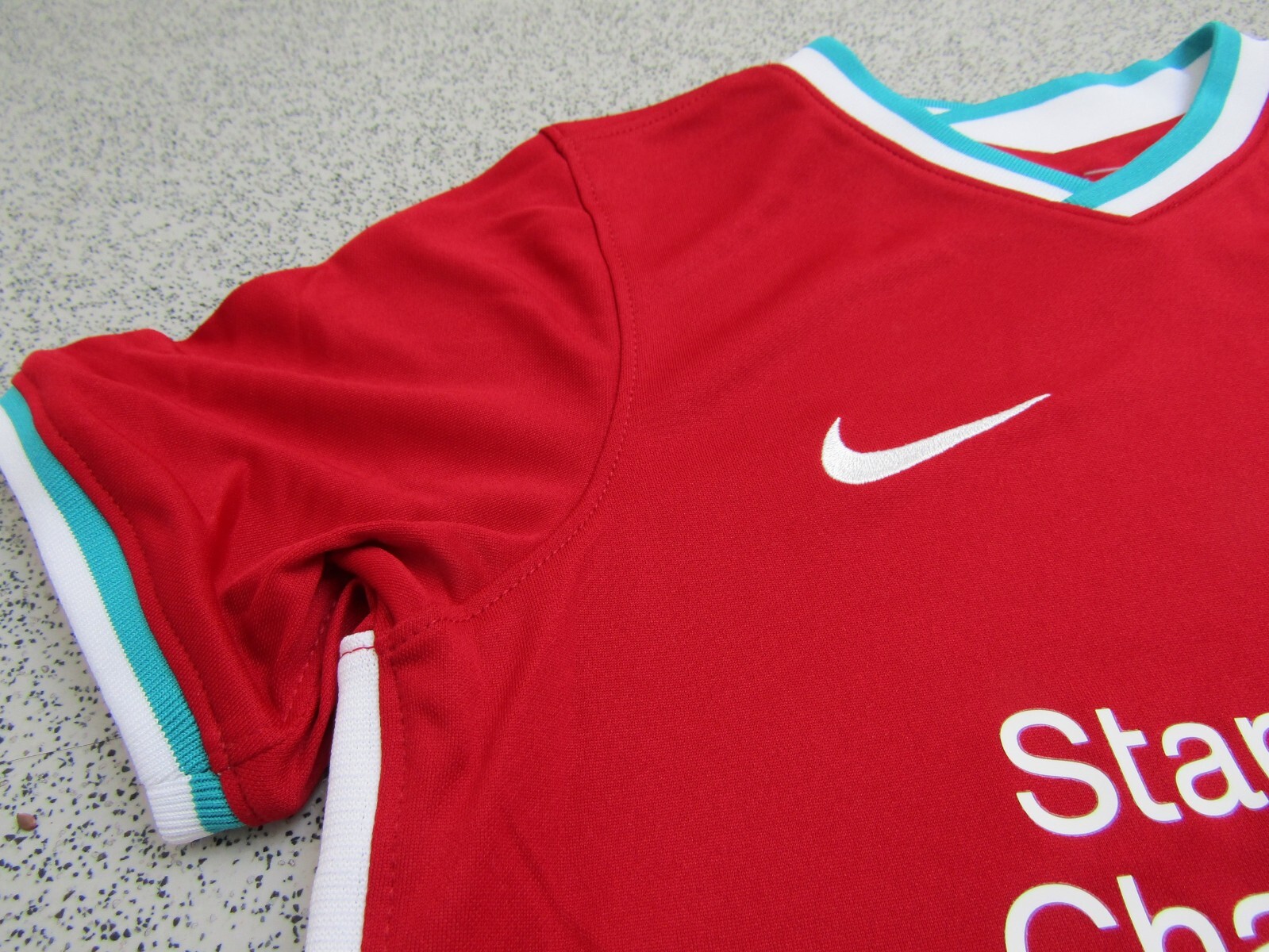 Genuine NIKE Liverpool Junior Kid's Home Kit 2020/21, Size 56yrs, 6