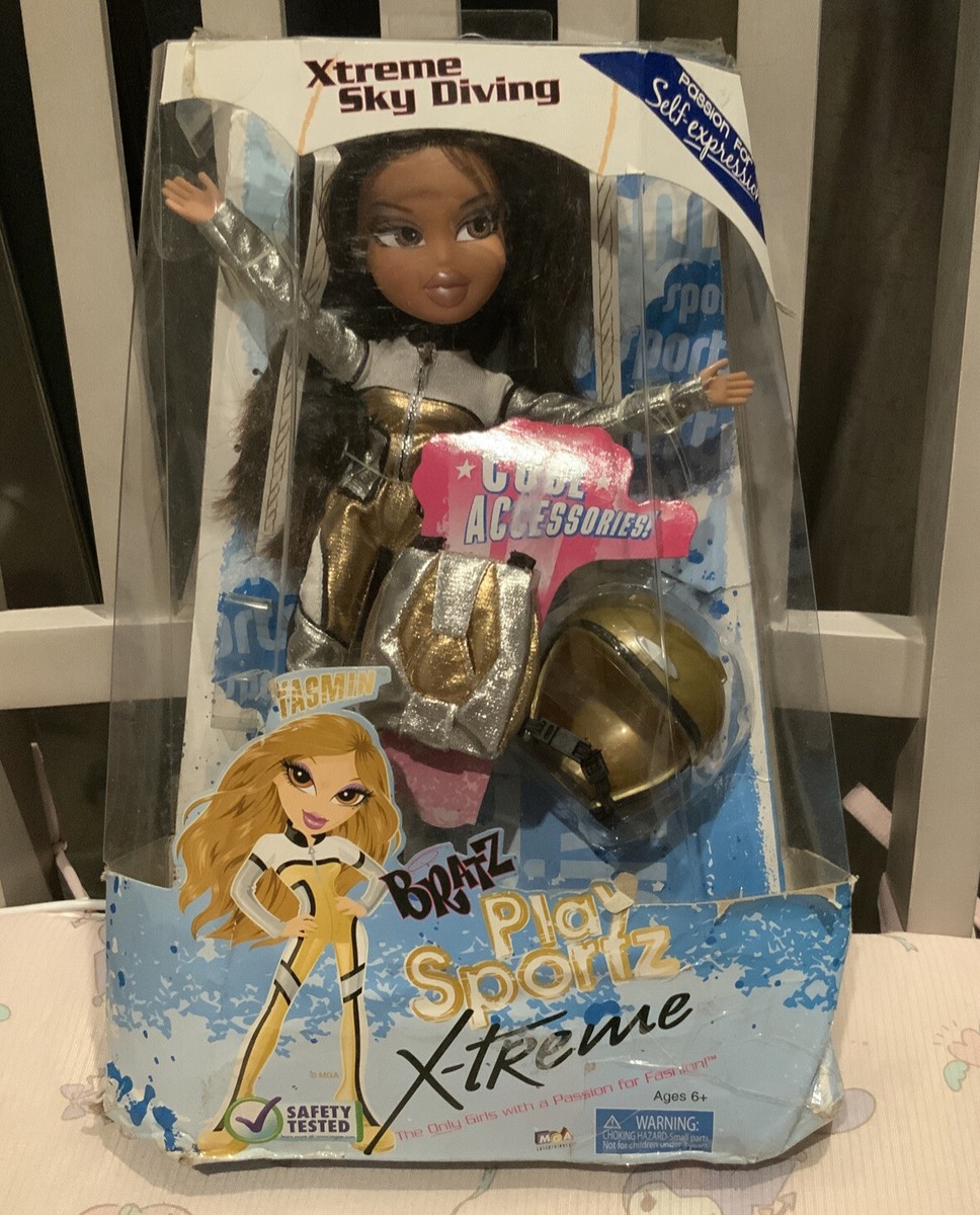 Bratz Play Sportz X-treme Yasmin Sky Diving Doll 379027 for