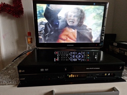 LG RCT689H Mit FB DVD/VHS-Combi Recorder/HDMI/USB/VHS - Bild 11 von 16