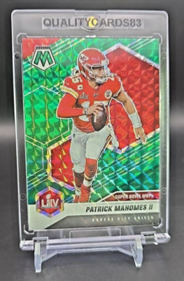 PATRICK MAHOMES RED GREEN REFRACTOR CARD WITH CASE NFL KANSAS CITY CHIEFS