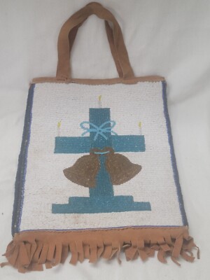 Vintage Plateau Yakima Indian Beaded Flat Bag Pictorial Cross Bell