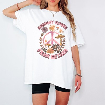 Harmony Blooms From Within Peace And Harmony Wellness Damen T-Shirt