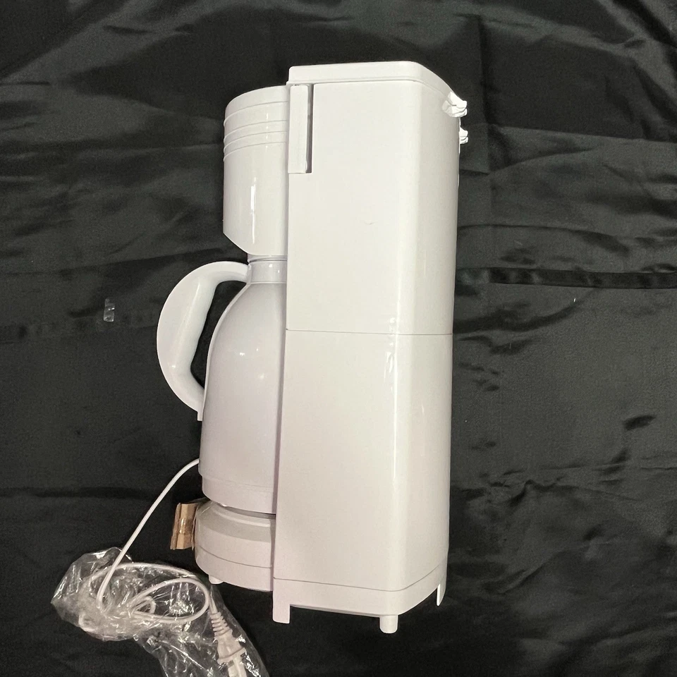 Black & Decker Thermal Select Plus Coffee Maker TCM300 White - Image 3 of 4