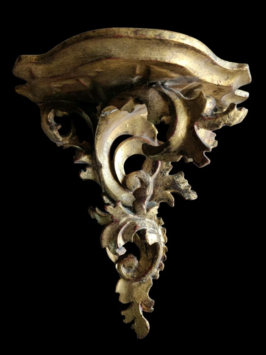 Ancienne console murale d'angle sculptée et dorée en bois | UK
