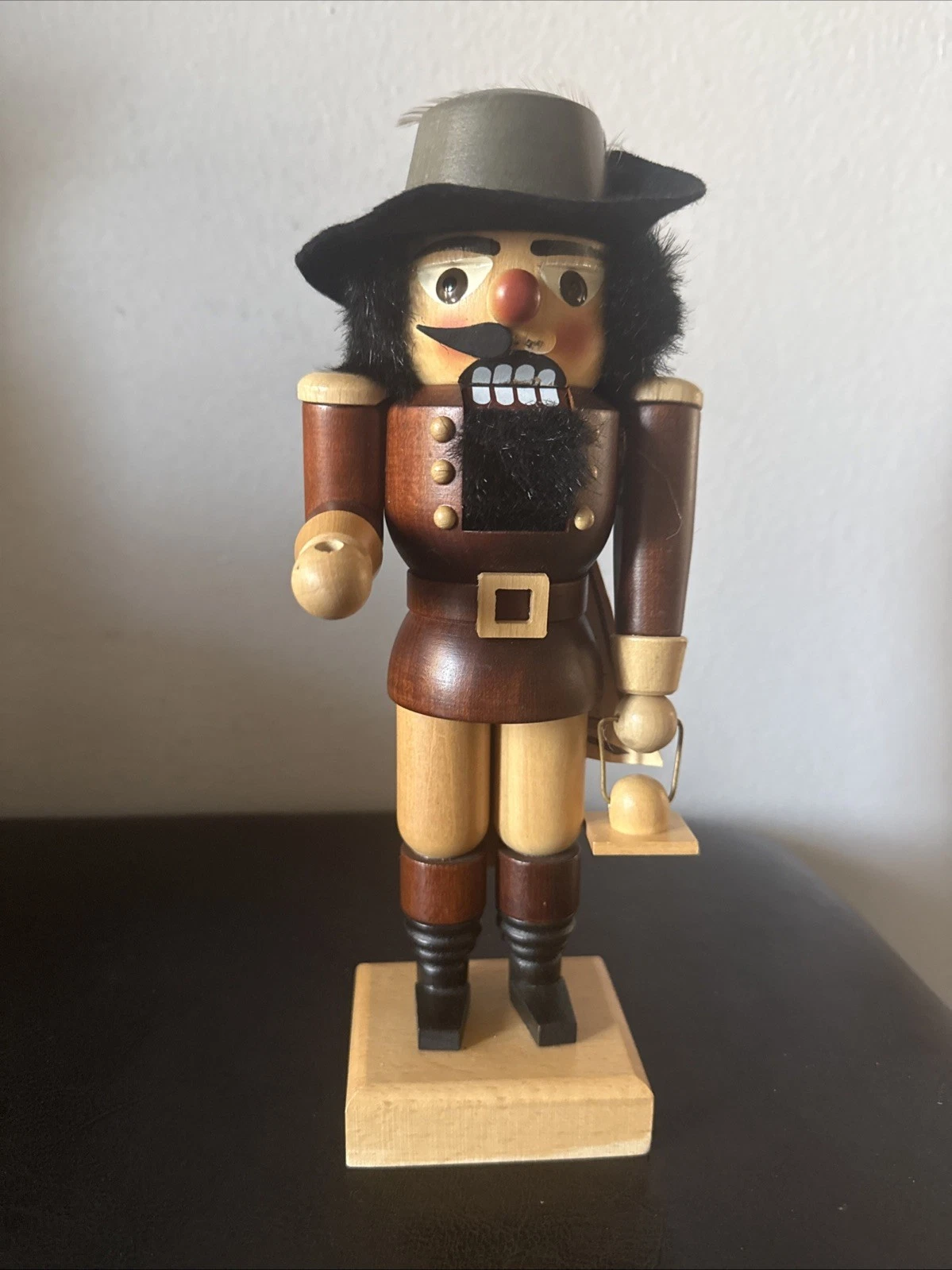 Christian Ulbricht Musketeer Nutcracker 10" Night Watchman Made In Germany -READ