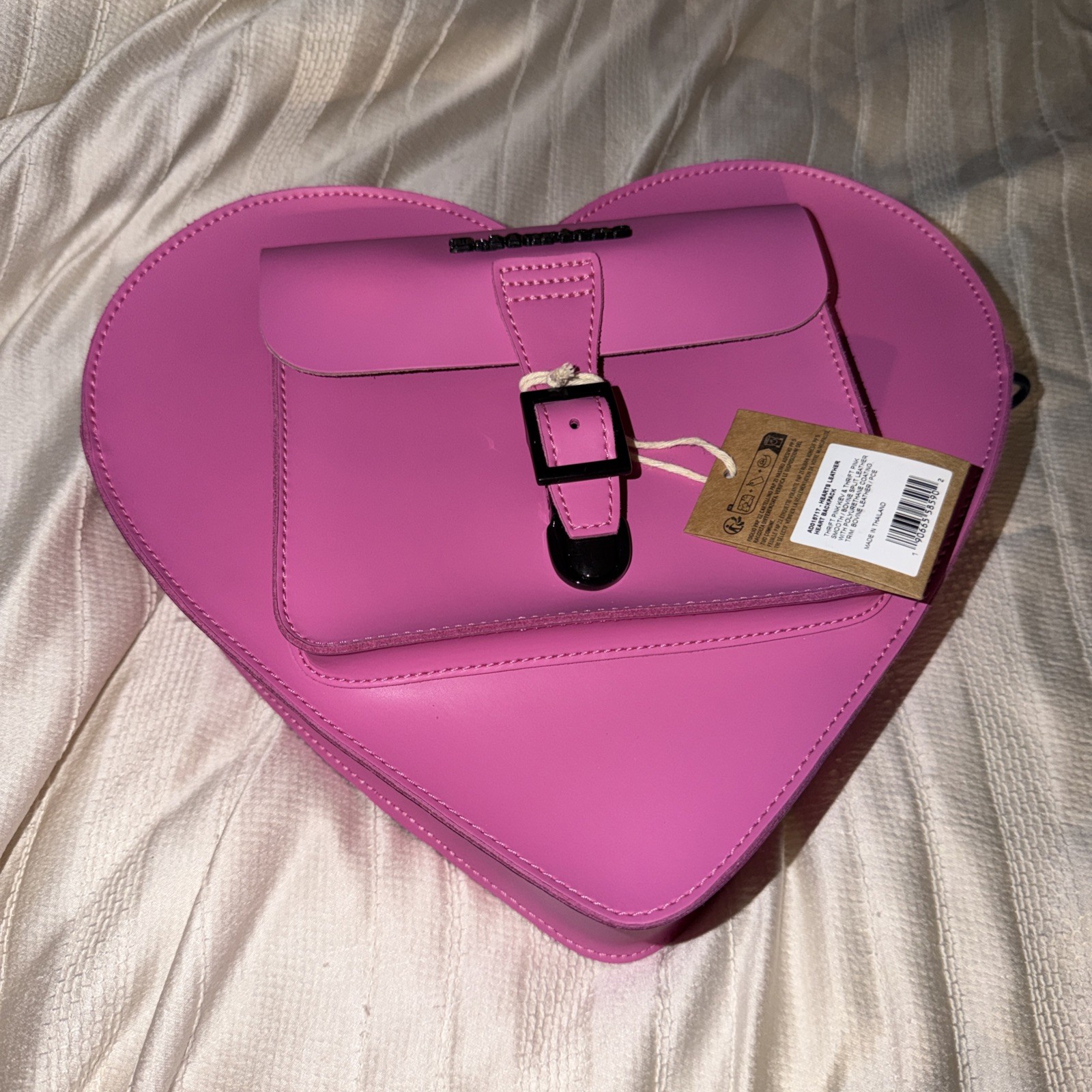 Rare Dr. Martens Heart Shaped Bag Backpack Crossbody Thrift Pink Kiev Leather image 2