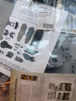 Forgeworld IMPERIAL BOMBARD **does not include Leman Russ**