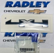 NEW GM OEM 15-16 SIERRA 2500 HD FRONT FENDER- EMBLEM BADGE NAMEPLATE 22813983