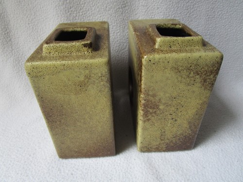 HALDENSLEBEN Keramik 2 gleiche Vasen 2905 VEB Lochvase rechteckig 12,5x13x6,8cm - Picture 8 of 10