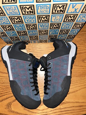 FIVE TEN WOMENS GUIDE TENNIE HIKING SHOES SIZE NWB