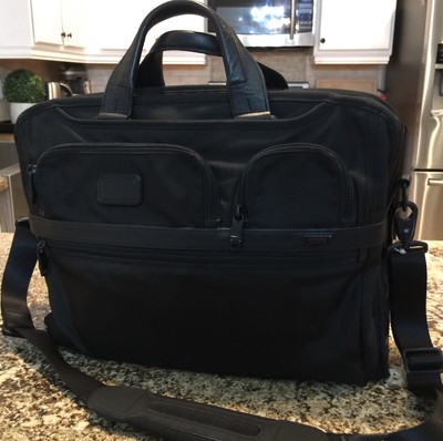 tumi alpha 2 three way brief