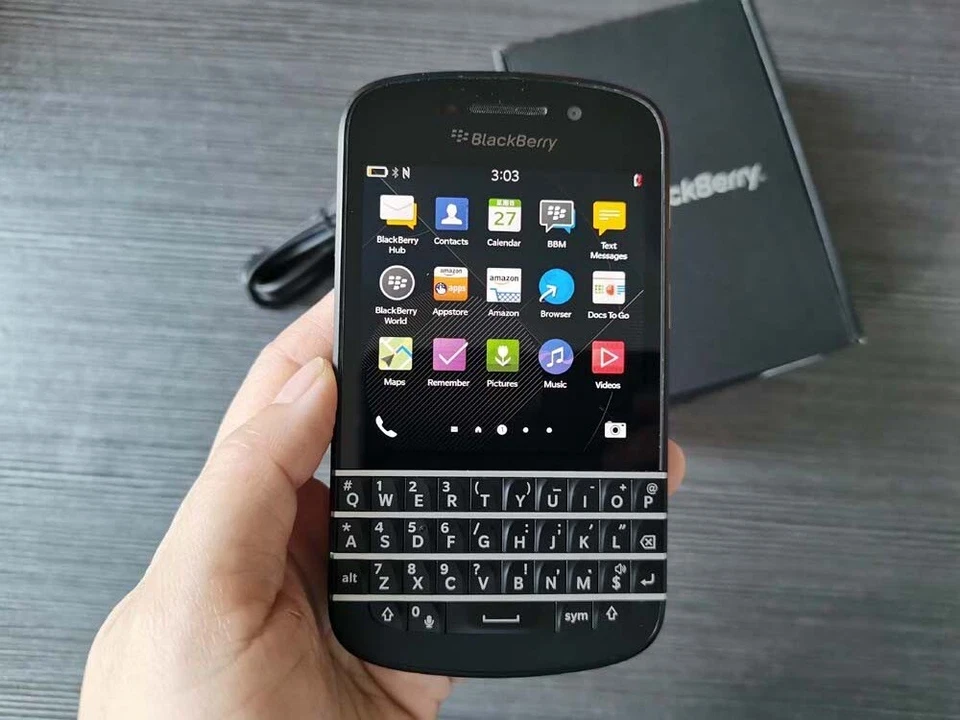 BlackBerry Q10 Unlocked GPS WiFi Bluetooth 8MP 4G 16GB storage OS10 Cellphone - Image 3 of 4