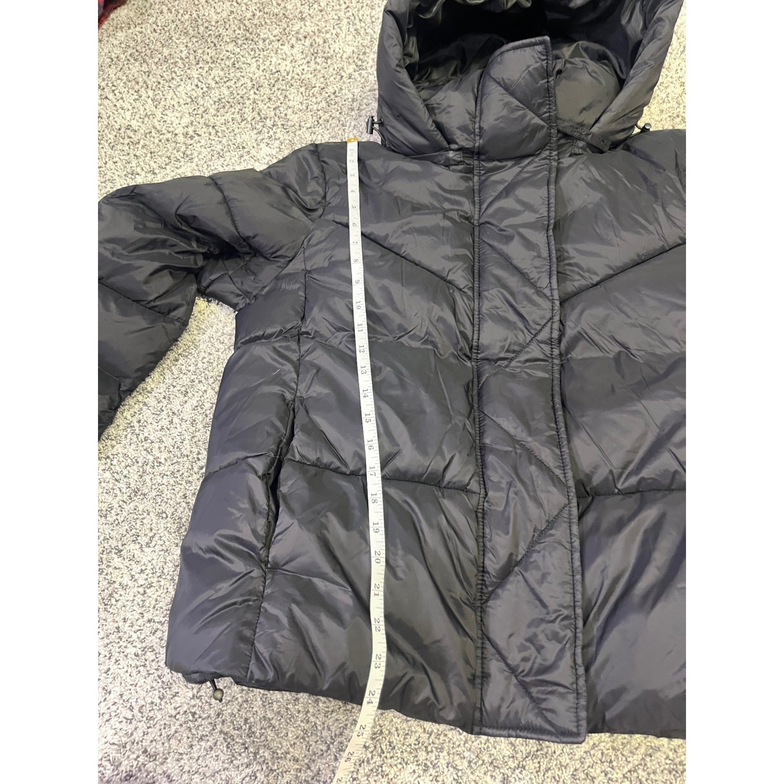 BCBGeneration Premium Performance Black Puffer Ja… - image 10