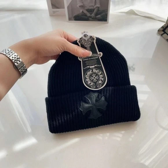 Gorro Chrome Hearts - Icono de Streetwear, estilo acogedor y audaz gris/negro/blanco Foto 2 de 4