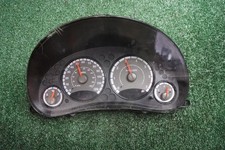 2006 JEEP Liberty Speedometer Gauge Cluster O...