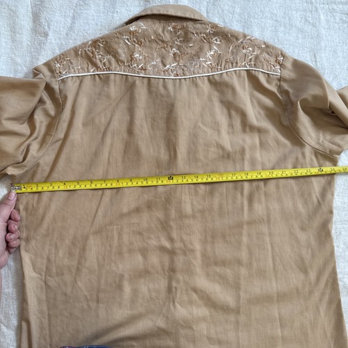 Western Wear Embroidered Pearl Snap Mens XL Tan Cowboy Rodeo Dress Shirt VTG - Picture 10 of 11