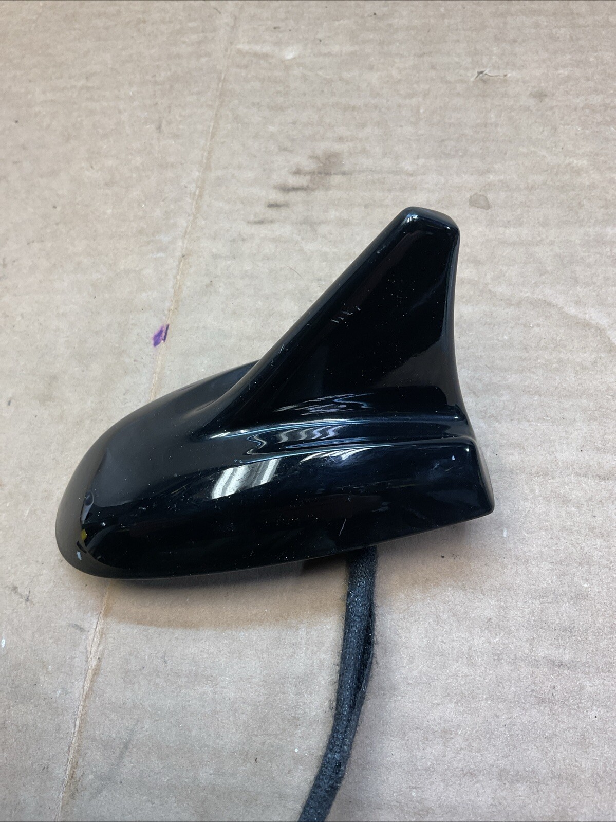RADIO ANTENNA Maserati Quattropo 14-21 670025882 1093308