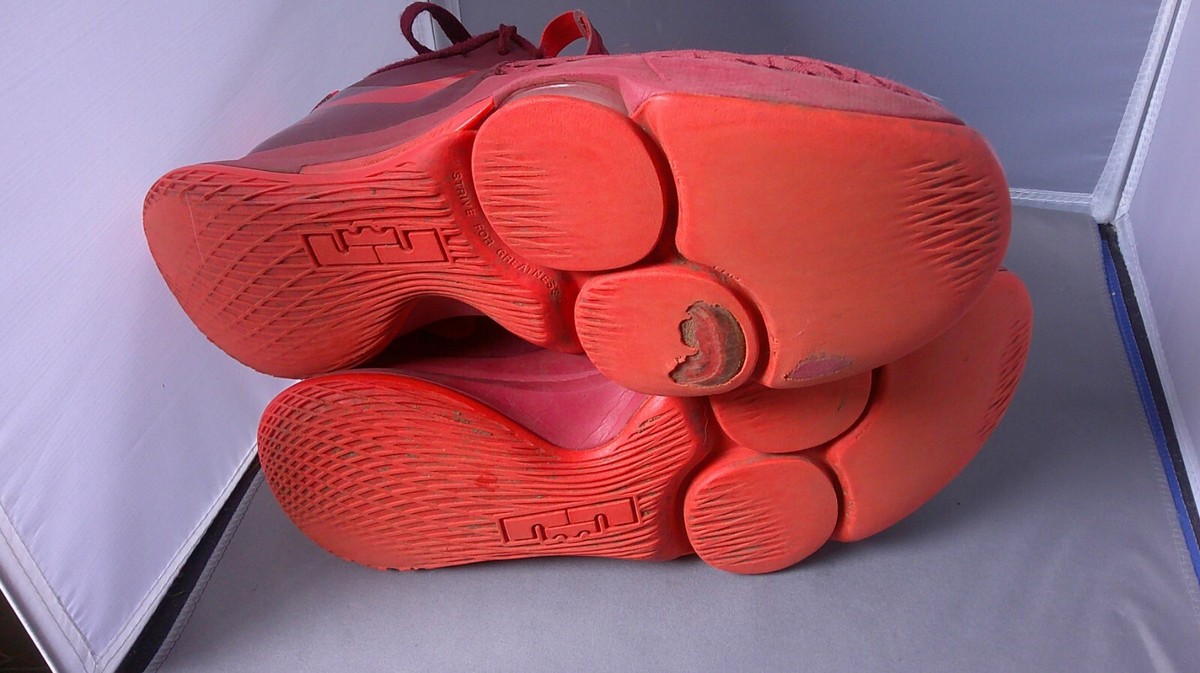 Nike LeBron Witness V Basketball Gym Red Bright Crimson  display picture 1