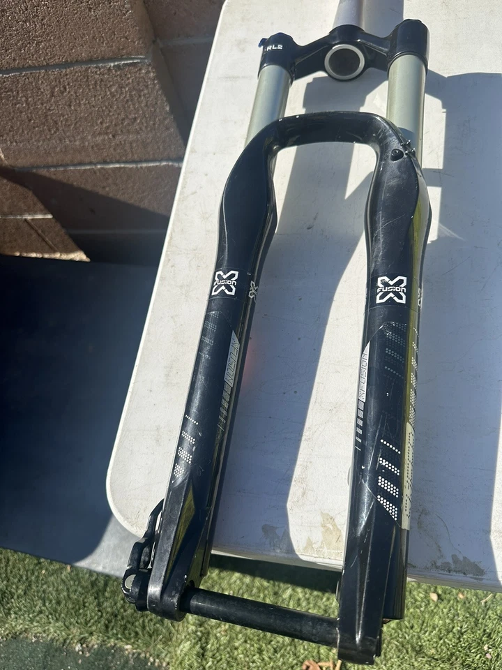 Horquilla de suspensión X-Fusion Sweep RL2 27,5" 160 mm eje pasante cónico 15x100 Foto 4 de 4