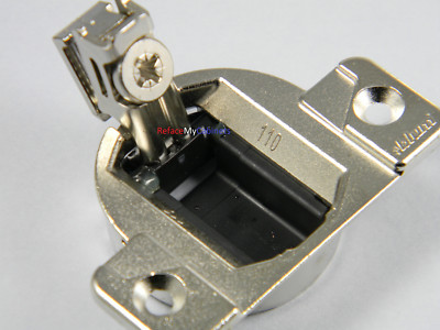 50 Charnières Blum Compact 33 110 – Finition Nickel, Modèle 33.3600