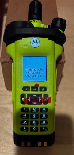 MOTOROLA APX6000/XE Fabrycznie nowa H98QDH9PW7BN. 380-470 MHZ SZYFROWANY TDMA NOS + ACC'S - Zdjęcie 4 z 4