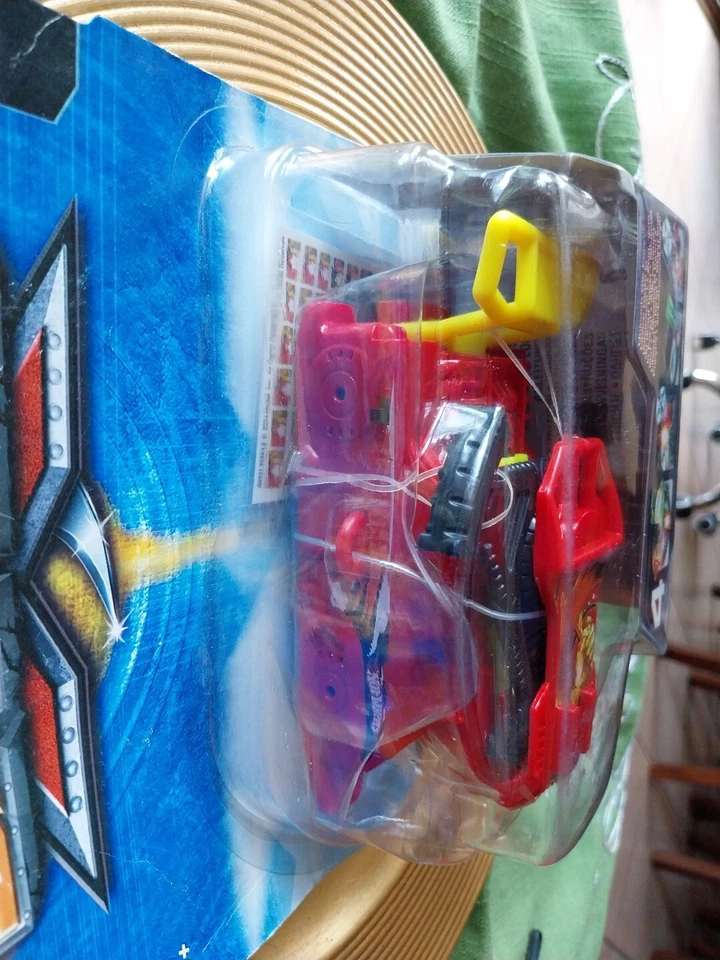 Rarissimo Hot Wheels Veicolo Rosso BATTLE REVOLVER 4 Libertà a fuori Nuovo Box - Immagine 3 di 4