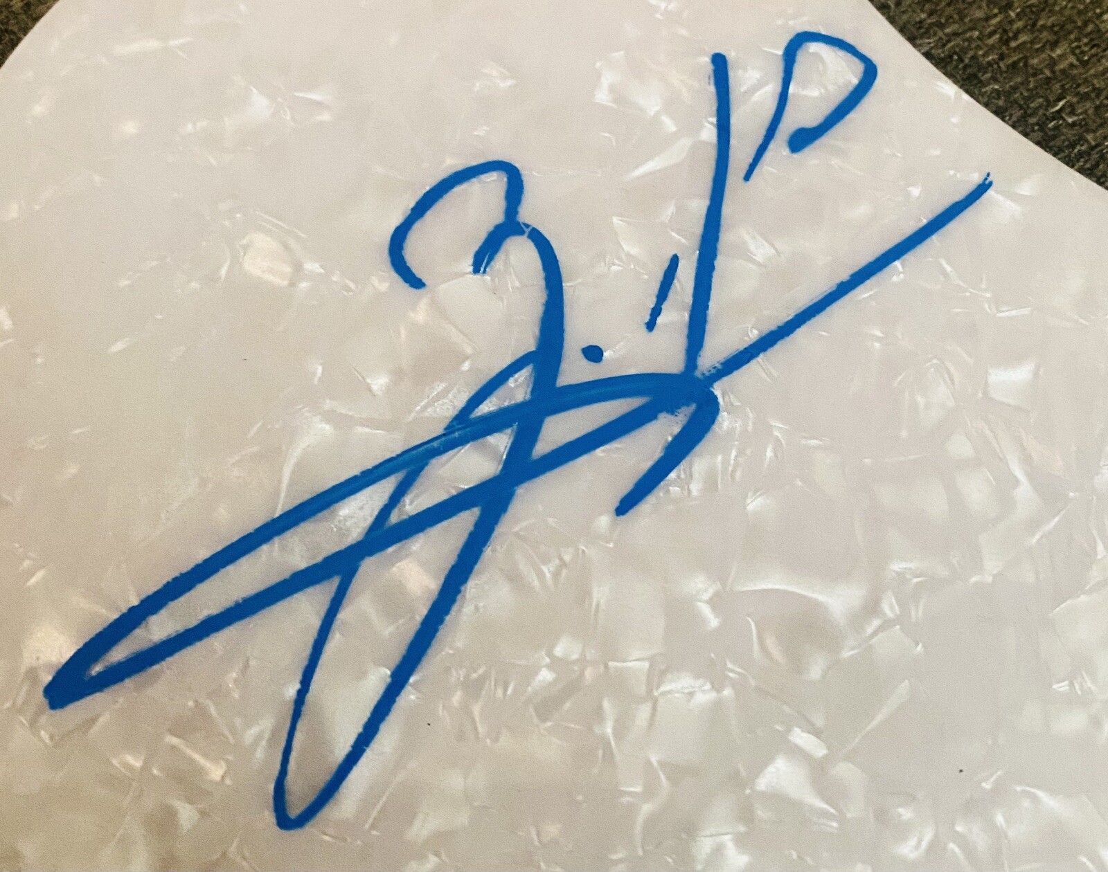ZACH BRYAN Signed Pearloid Acoustic Pickguard Paint Pen Autograph Guaranteed eBay
