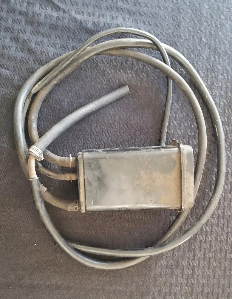 Kawasaki ZX1000 Vent Canister ♻️ | eBay