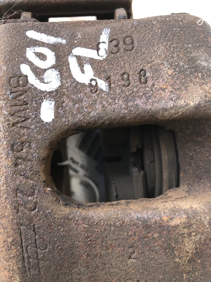 BMW SERIE 3 328Ci 1996-2000 pinza de freno delantera parada hardware conductor izquierdo OEM Foto 3 de 4