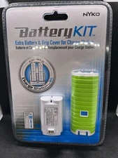 Nyko Wii Battery Kit - Battery & Grip Cover for Charge Station Green