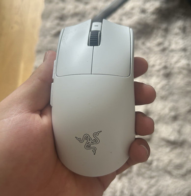Razer Viper V3 Pro Gaming-Maus kabellos Weiß 30000 DPI optisch 6 Tasten