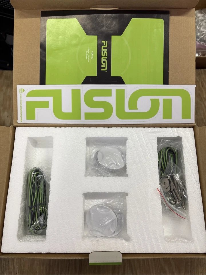 Altavoces de Caja Fusion FSM-B2 Grado Marino 120W Clásicos Blancos - Nuevos - 2 Incluidos Foto 4 de 4