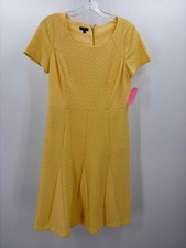 Pre-Owned Talbots Yellow Size 8P Knee Length Short Sleeve Dress