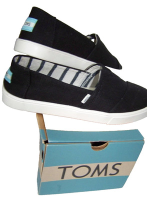 Tom's Alpargata Women's 6M Black Earthwise Eco Canvas Slip On Classic Shoes NEW!