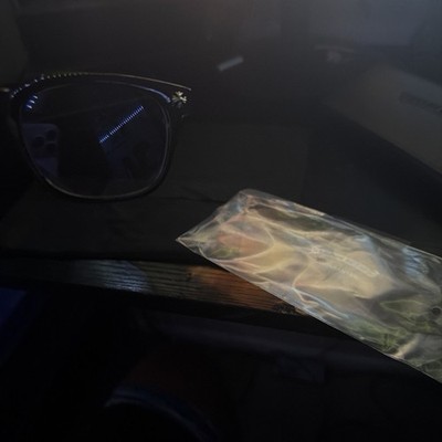 Comes with cleaning wipe cover hard case box and authentic card ships same day